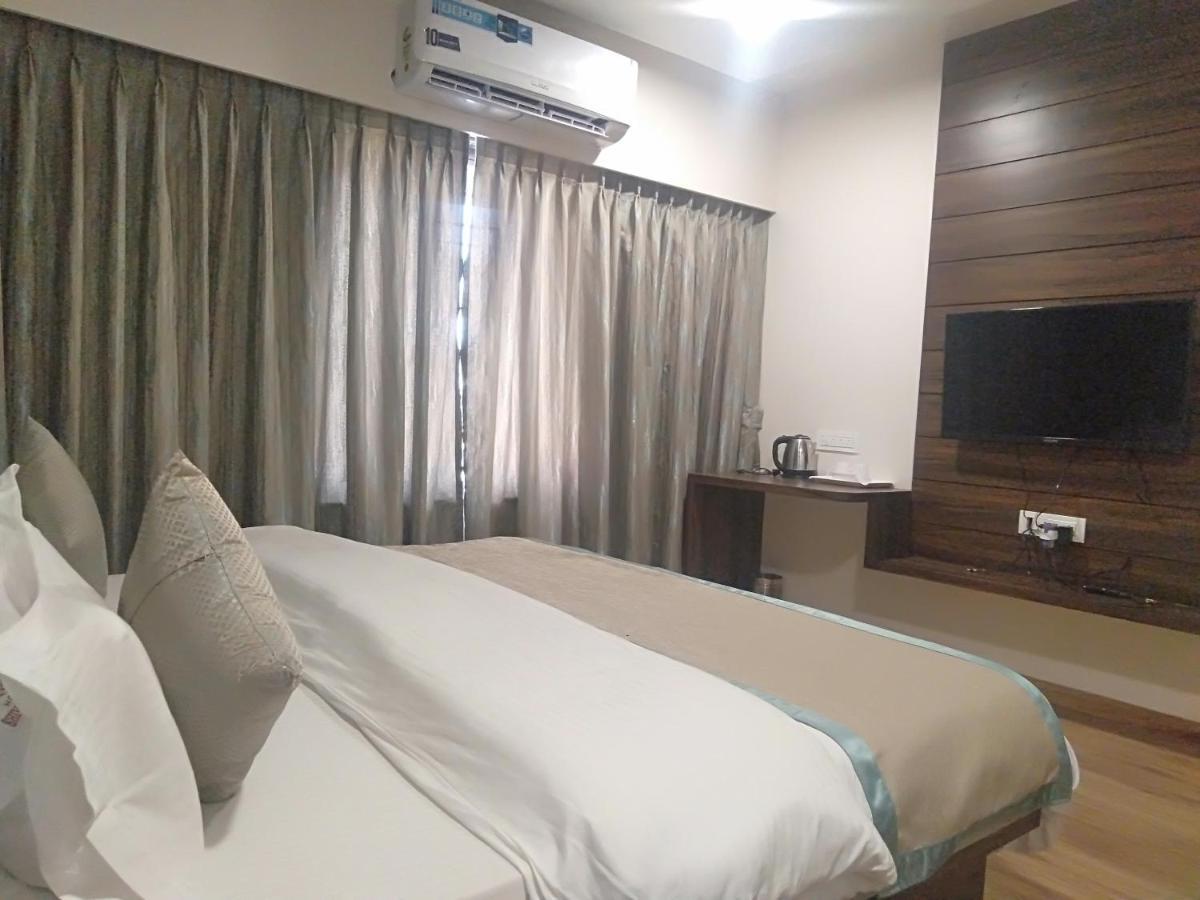 Hotel Shiv Sangram Ахмеднагар Экстерьер фото